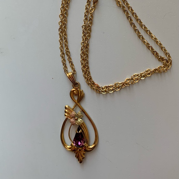 Vintage Victorian style teardrop/pear shaped Amethyst and gold plated pendant - Picture 7 of 7